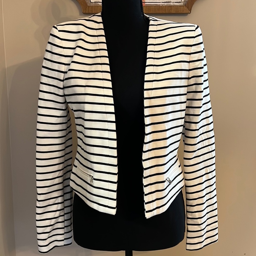 BCBG PARIS Black White Striped Cropped Crop 3/4 Sleeve Cotton Work Office Blazer